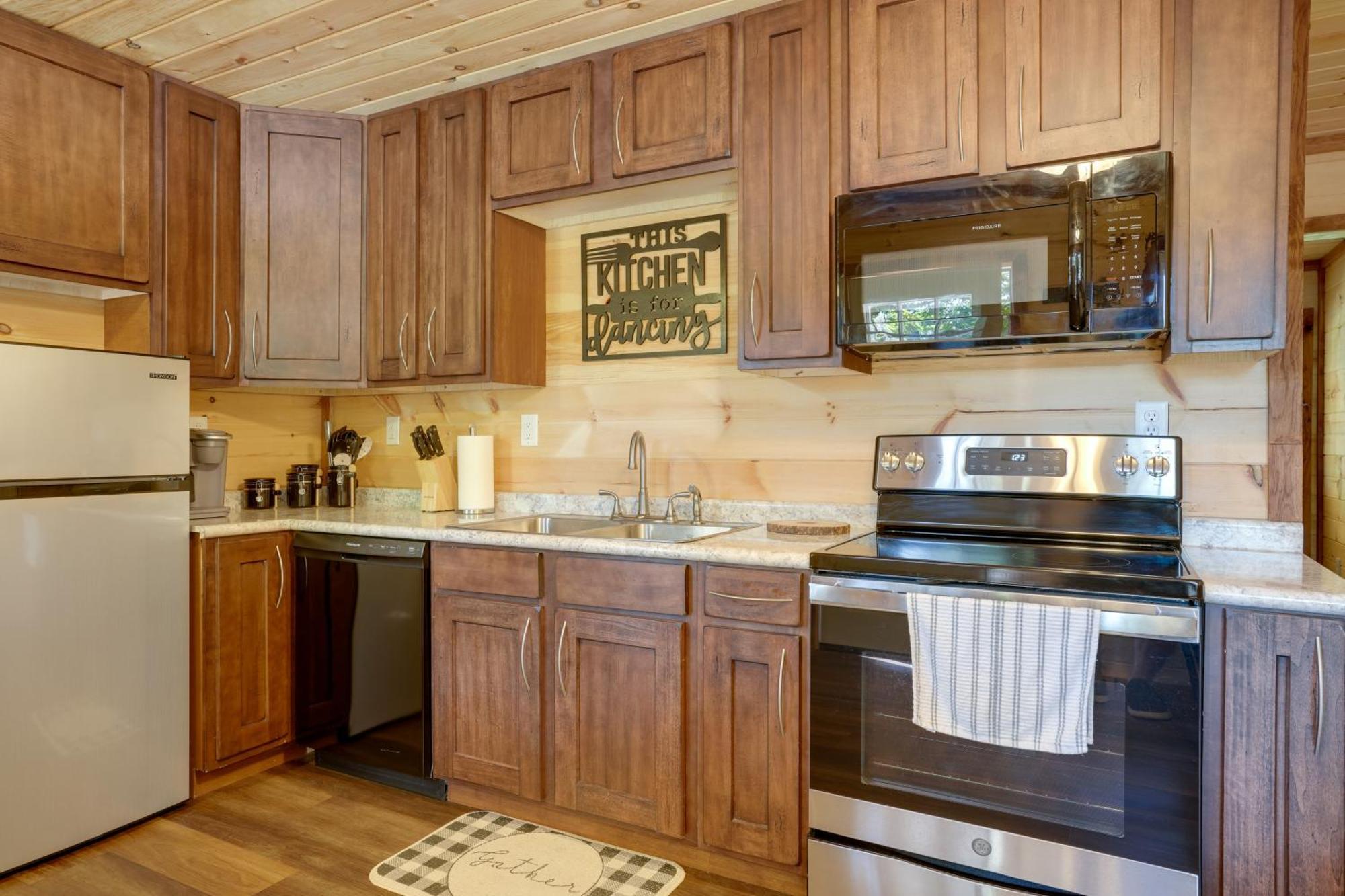 Lakeside Trenton Cabin On 7-Acre Property! Exterior foto